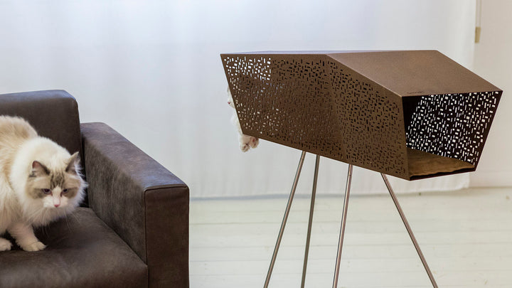 TUNNEL Luxury Cat Bed in Corten with Pedestal | Brando Design