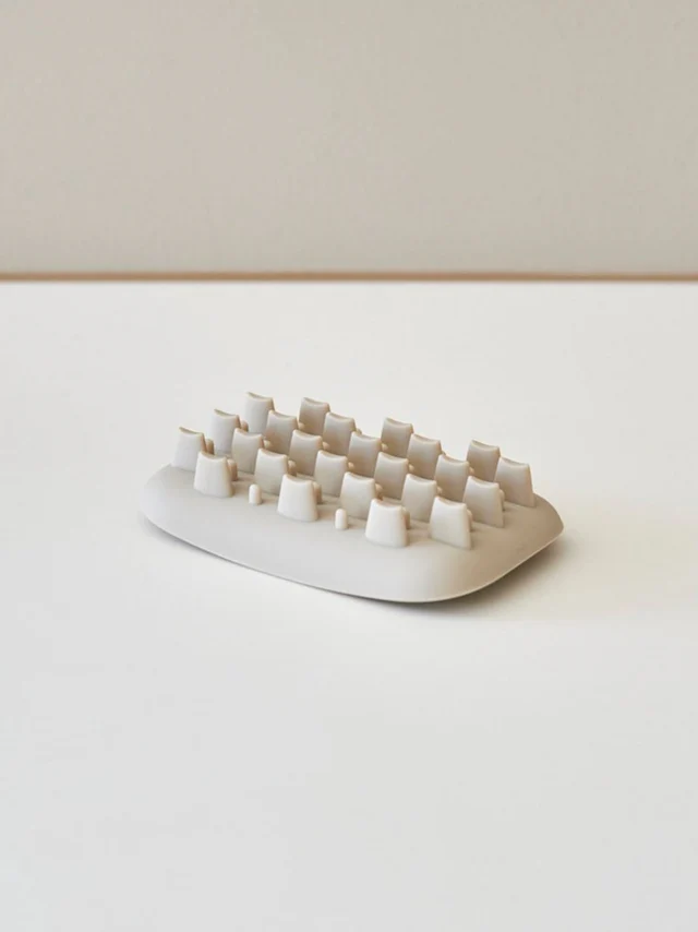Pelo Dog Brush - MiaCara Innovative Design