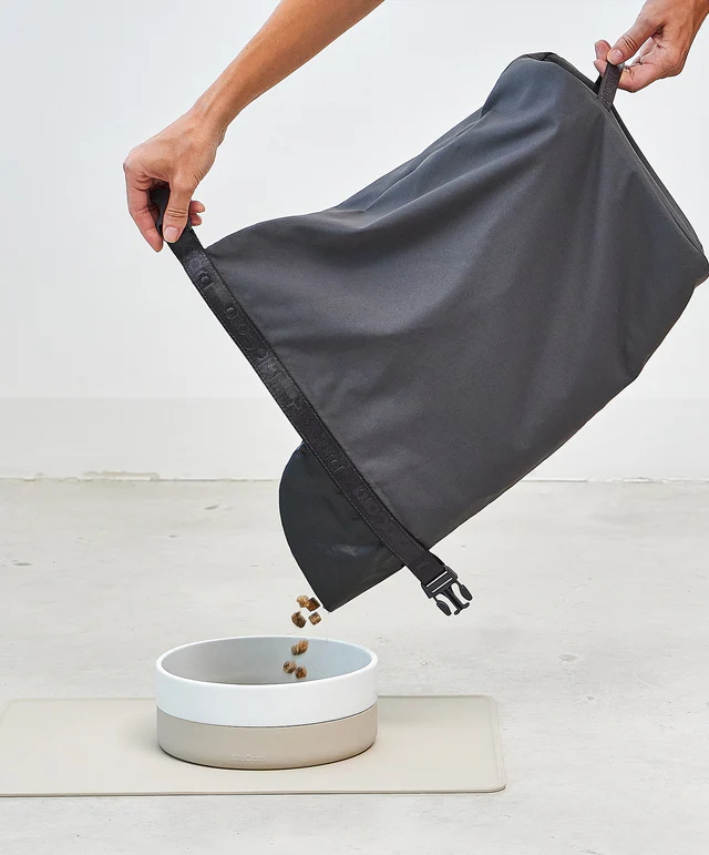 Sacco Dog Food Bag - MiaCara Innovative Design