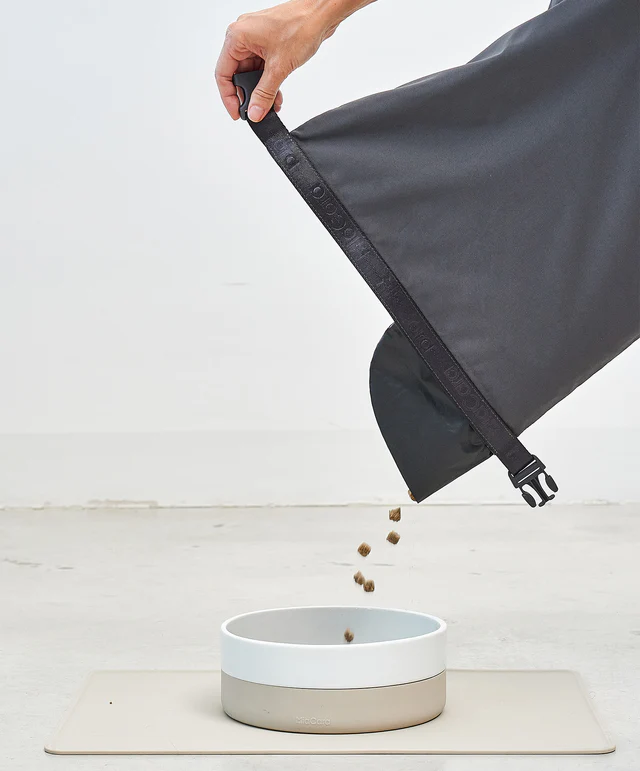 Sacco Dog Food Bag - MiaCara Innovative Design