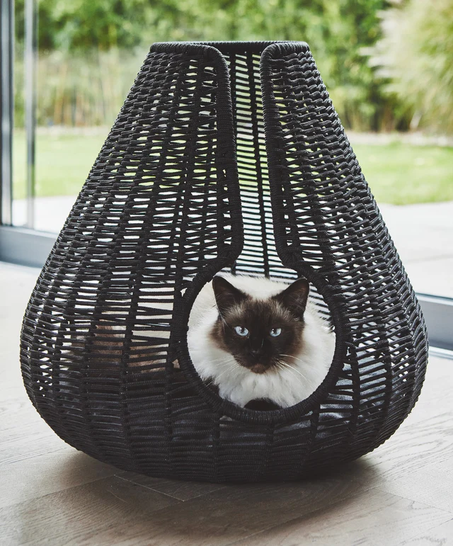 Perla Contemporary Cat Cave - MiaCara Innovative Design