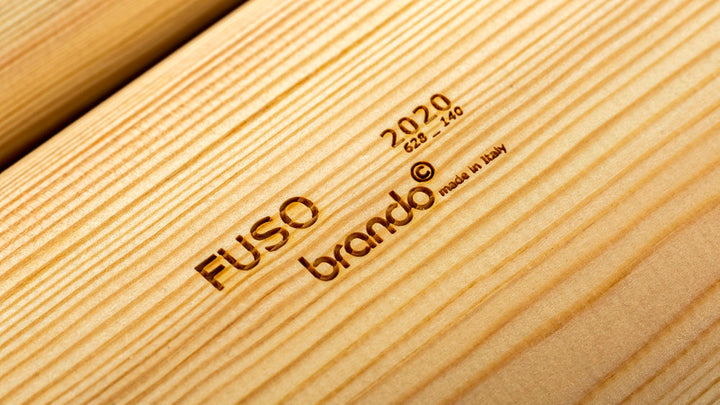 FUSO Wall Scratching Post for Cat in Wood | Brando Design