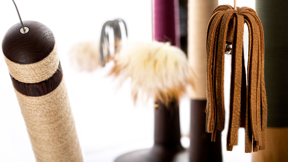 PHAROS Scratching Post for Cat in Wood | Brando Design