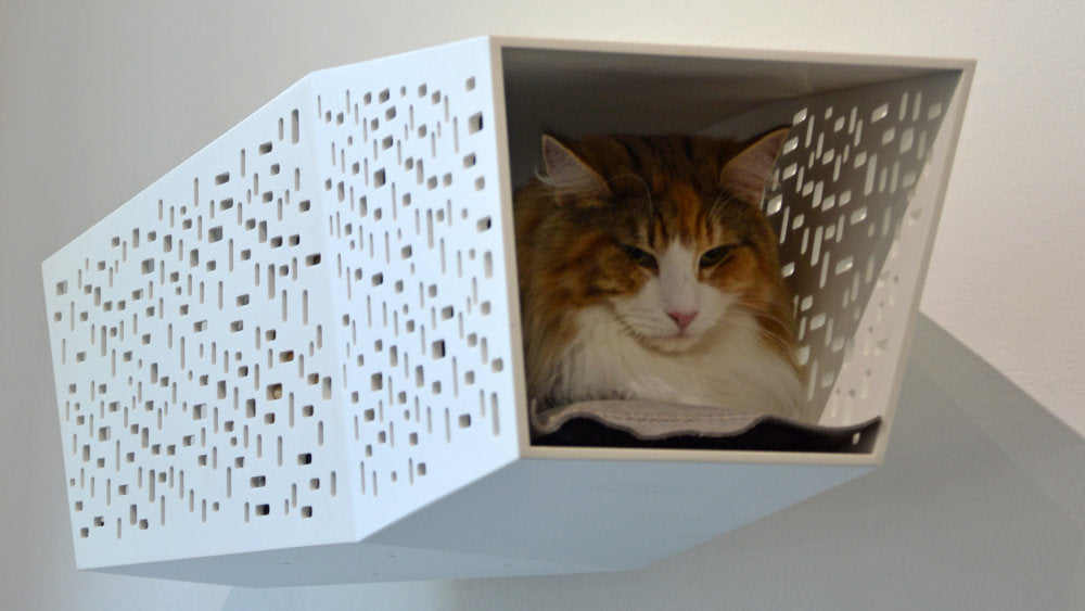 TUNNEL Luxury Wall Cat Bed Wall in Betacryl | Brando Design