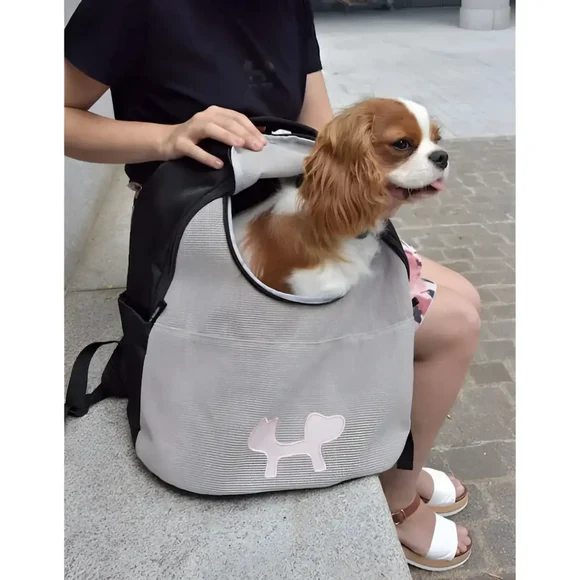 United Pets Reverse Backpack – Urban Pet Carrier for Dogs & Cats