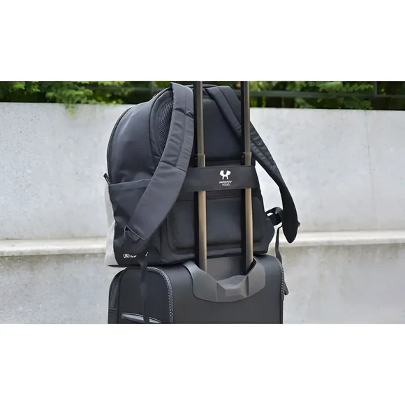 United Pets Reverse Backpack – Urban Pet Carrier for Dogs & Cats
